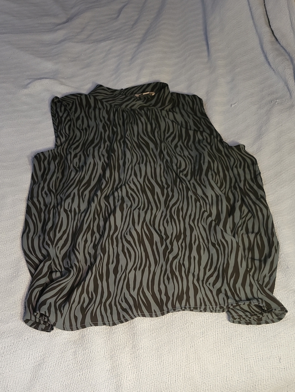 LOFT Black and Turquoise Zebra-Print Sleeveless Mock Neck Camisole Top